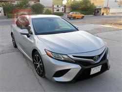 تۆیۆتا کامری